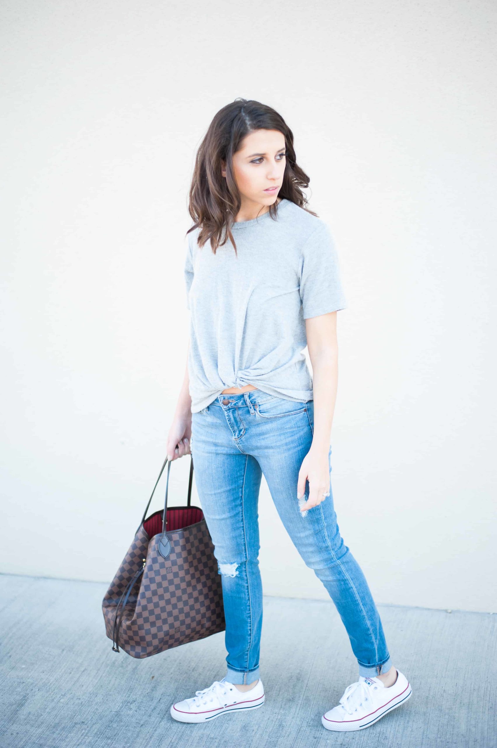 Dress Up Buttercup | Houston Fashion Blog - Dede Raad Knot Tee
