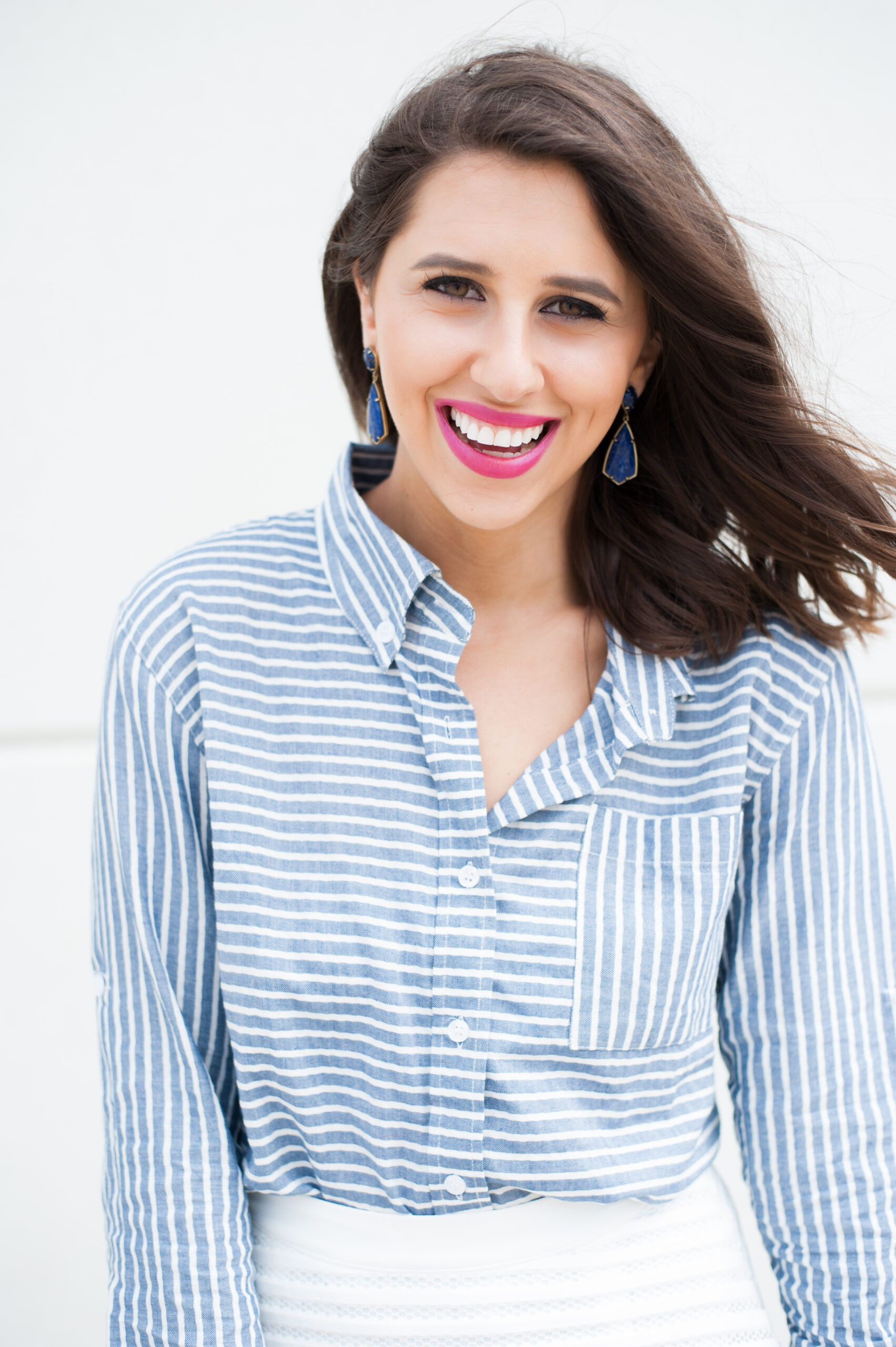 Dress Up Buttercup | Houston Fashion Blog - Dede Raad Francescas Gingham Button Up 