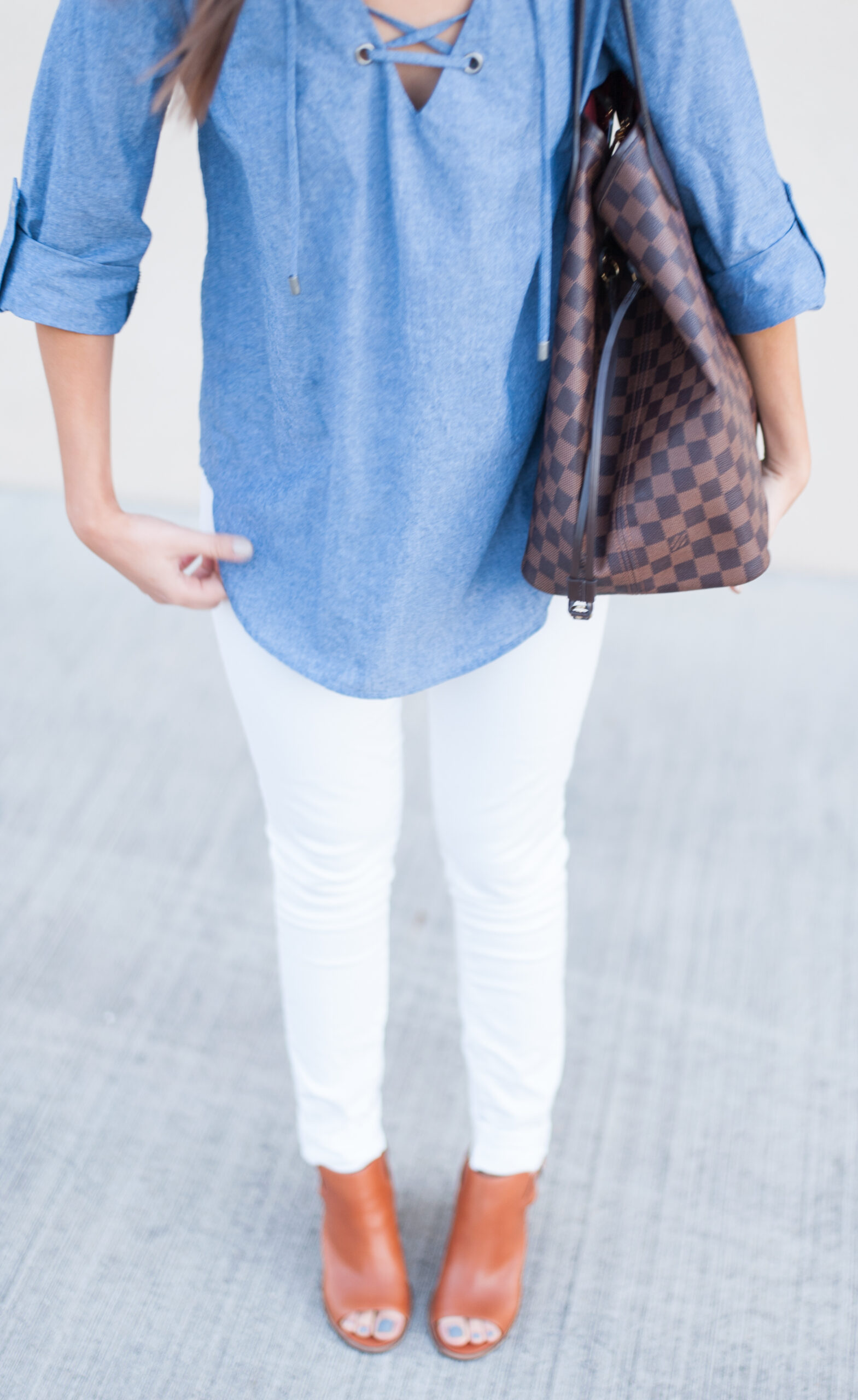 Dress Up Buttercup | Houston Fashion Blog - Dede Raad | Karen Kane Tied Up Chambray