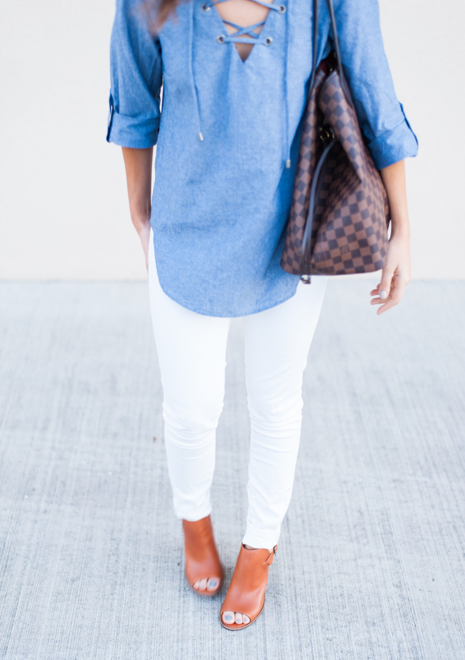 Dress Up Buttercup | Houston Fashion Blog - Dede Raad | Karen Kane Tied Up Chambray
