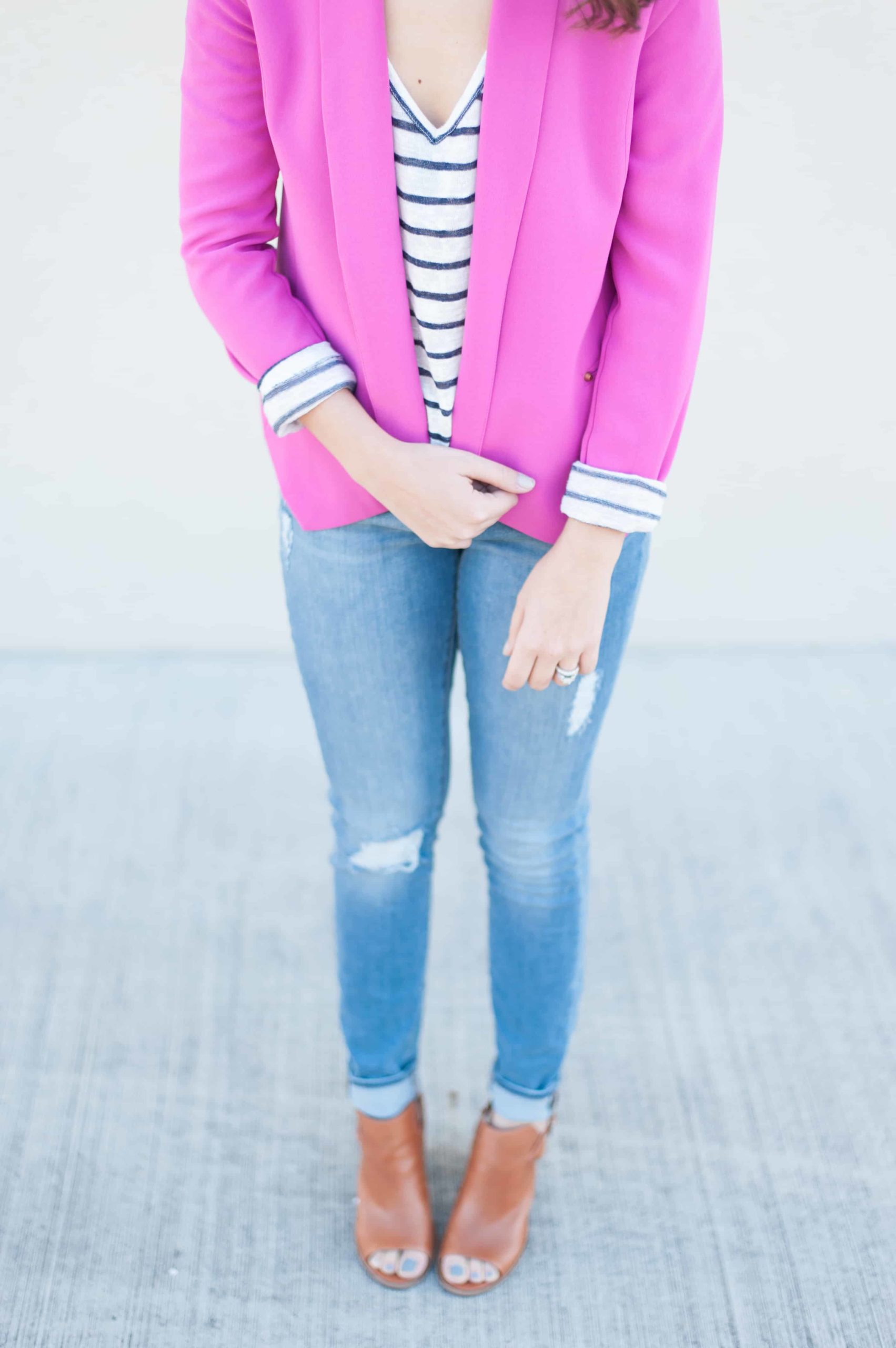 Houston Fashion Blog - Dede Raad Pink Blazer Casual Look