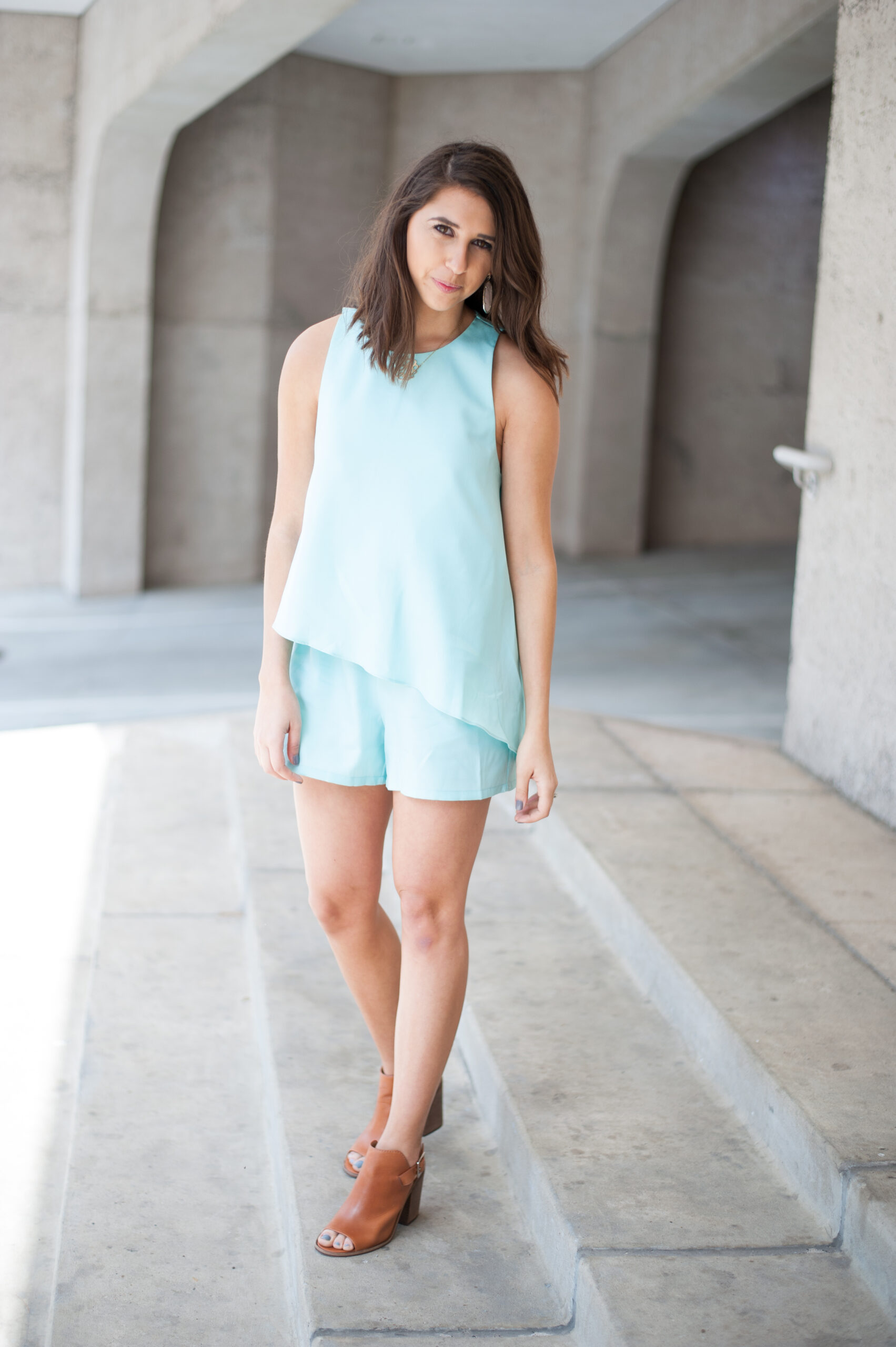 Dress Up Buttercup | Houston Fashion Blog - Dede Raad Pantone with Thrive 